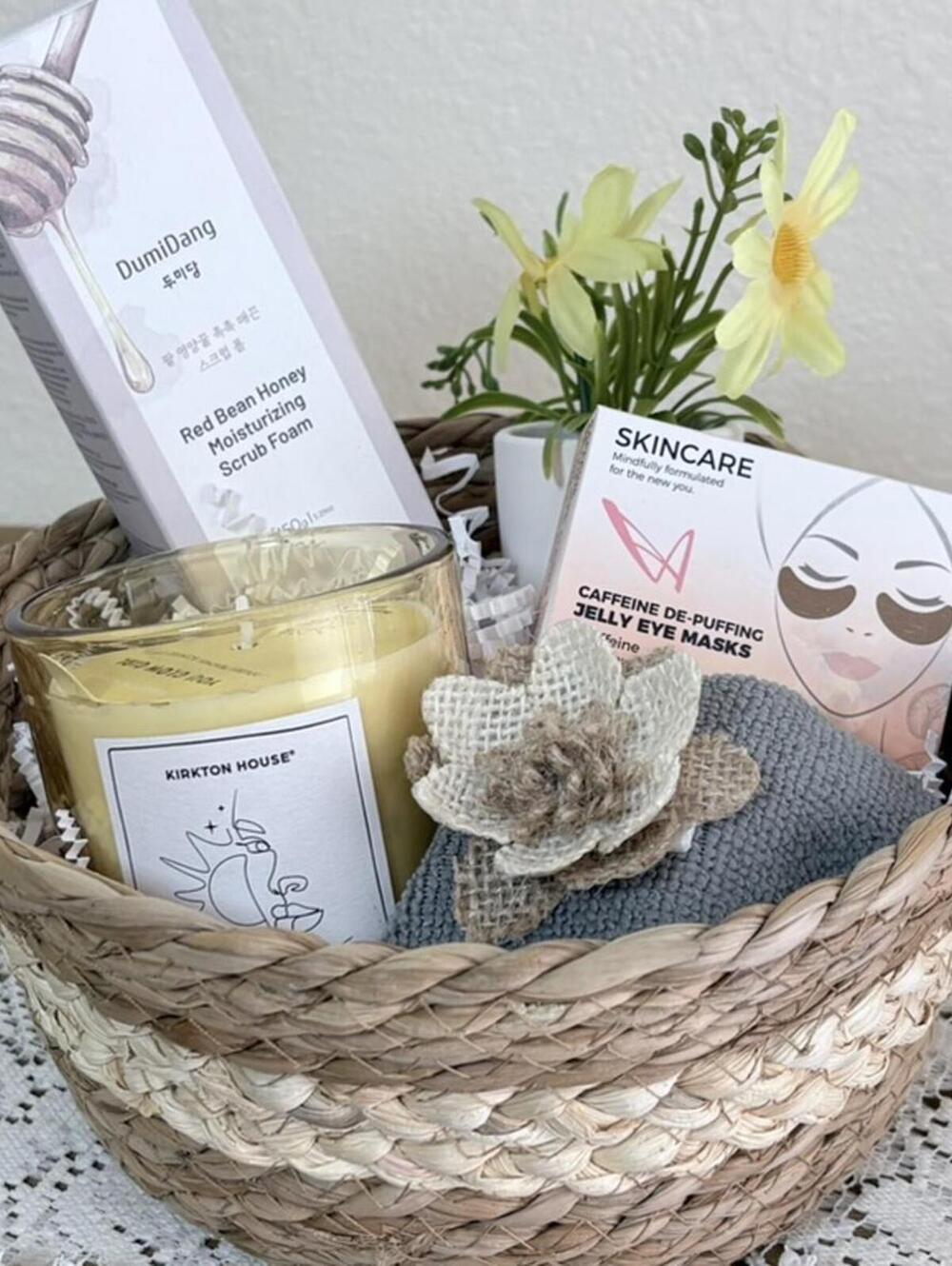 You Glow Girl Korean Skincare Gift Basket K-Beauty Face Masks Yellow Candle
